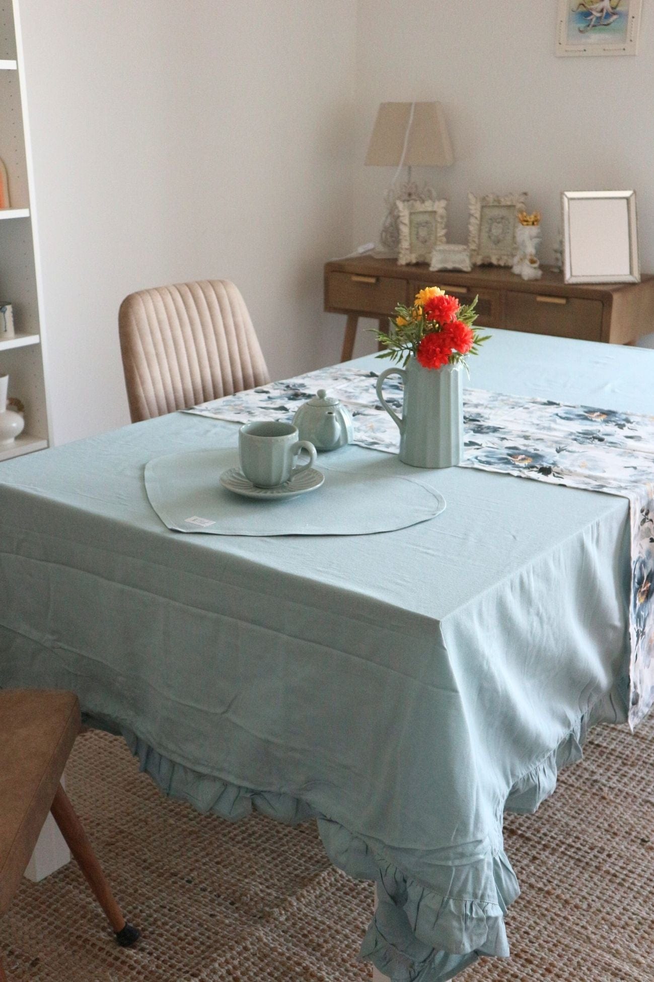 Nuvole di Stoffa Demetra Demetra - Tovaglia in cotone con balza color tiffany 240x150 | Nuvole di Stoffa