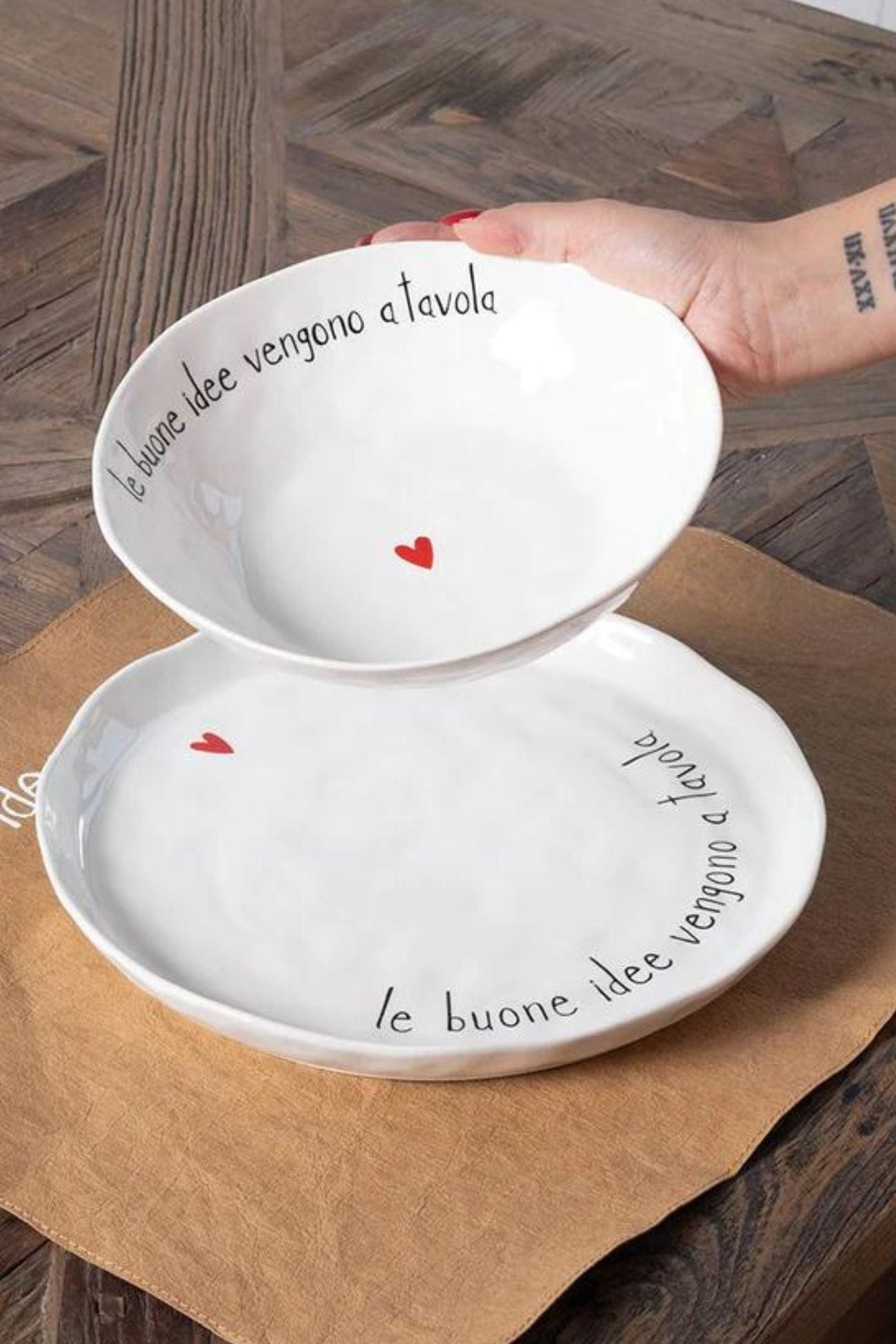 Simple Day Le Buone Idee Vengono A Tavola Le Buone Idee Vengono A Tavola - Set di 2 piatti piani in ceramica 20 cm | Simple Day