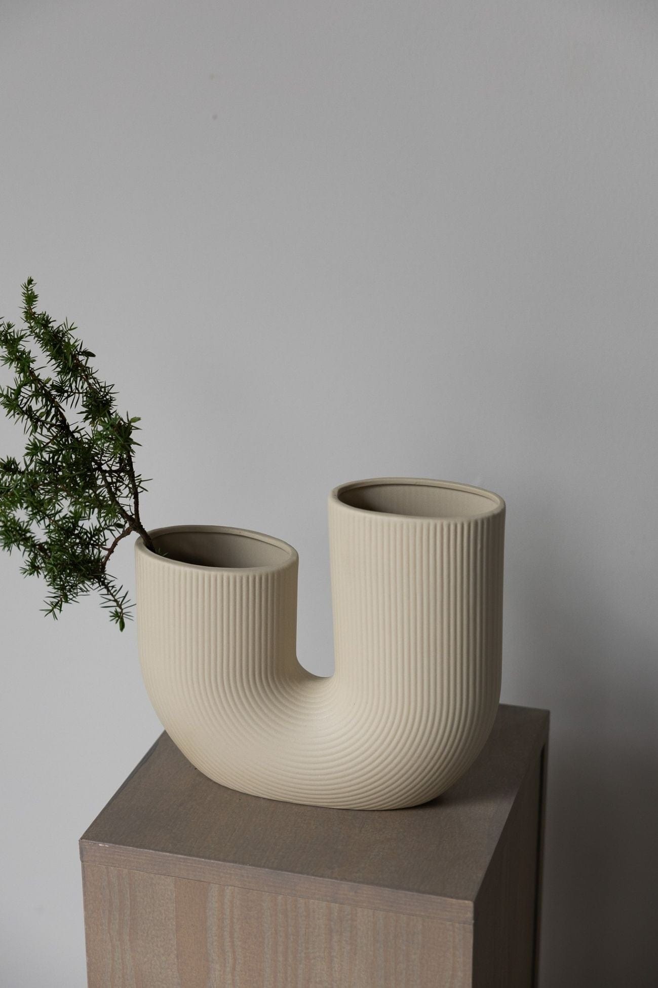 Storefactory Scandinavia Stravalla Stravalla - Vaso di design Stråvalla in ceramica beige | Storefactory Scandinavia