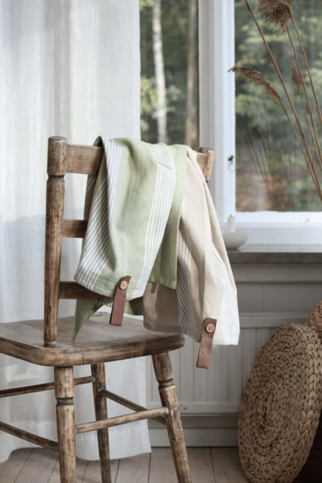 Storefactory Scandinavia Utveda Strofinaccio in cotone biologico beige/bianco