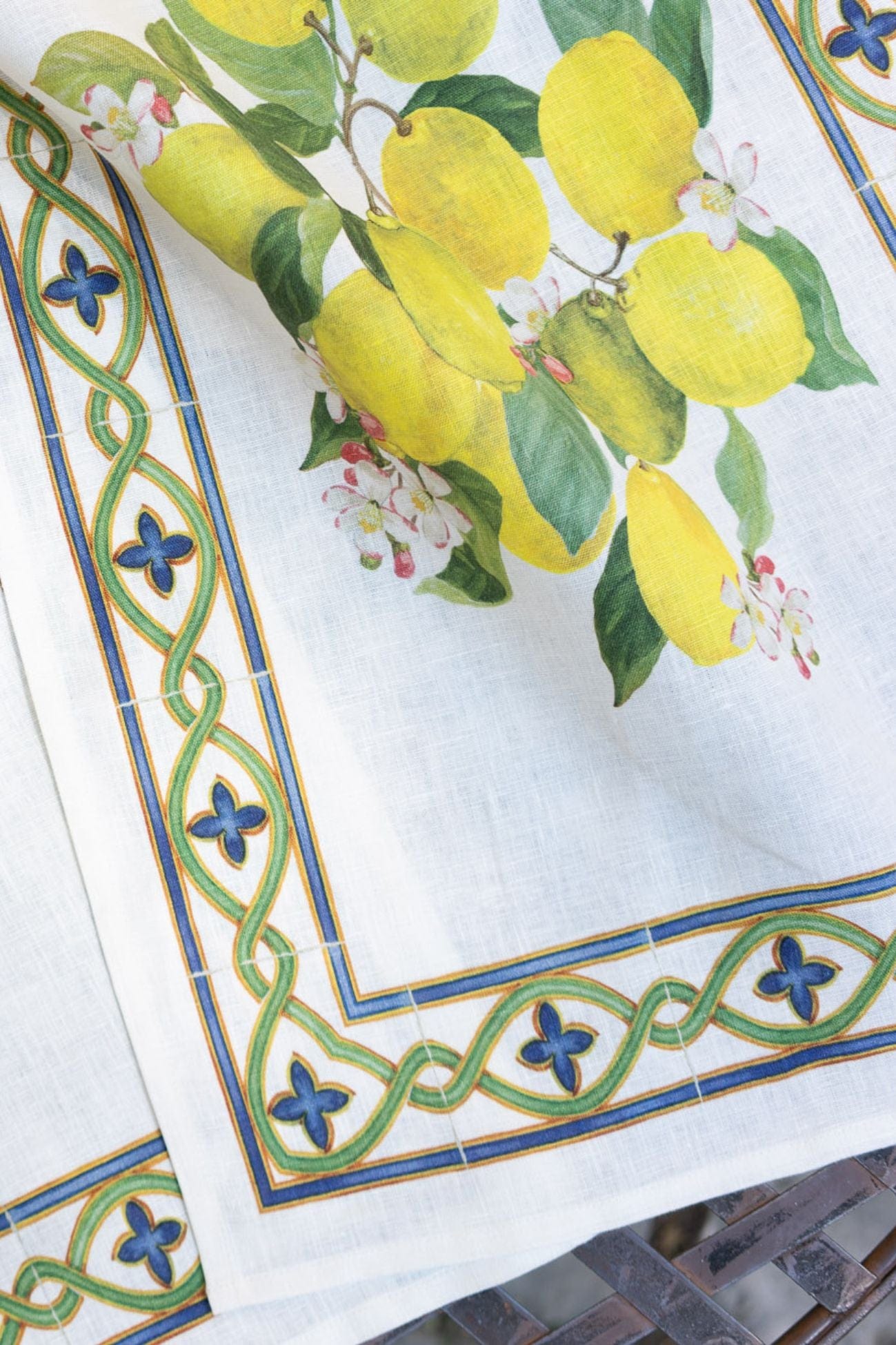 Tessitura Toscana Telerie Etruscan Garden Etruscan Garden - Canovaccio in puro lino con limoni e riquadro a maiolica | Tessitura Toscana Telerie